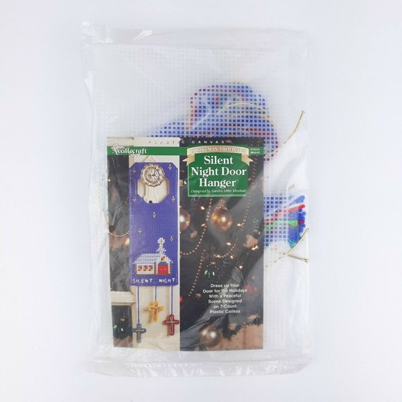 Needlecraft Shop Christmas Trimmings Silent Night Door Hanger Plastic Canvas - Picture 2 of 7